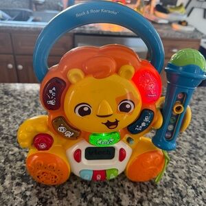 Rock & Roar Karaoke Lion Toy - Multicolor v tech
